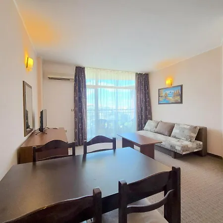 Grenada - Private - Black Sea Apartment